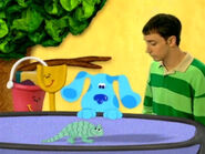 Blue's Clues Shovel and Pail with Lizard