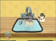 Blue Goes to the Beach 038.png (399 KB)