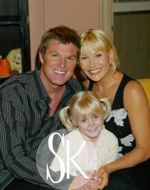 Thorne3 & Darla & Aly their daughter.jpg
