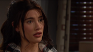 Steffy's look