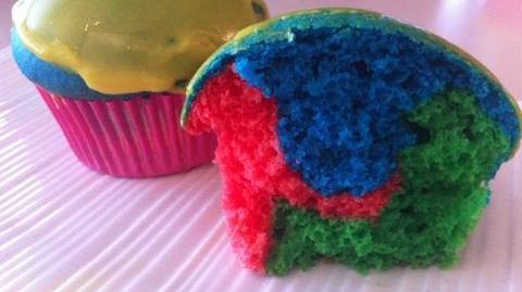 RAINBOW_CUPCAKES_-_VIDEO_RECIPE