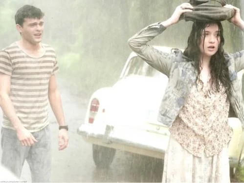 Famous Scene in the novel with Ethan and Lena in the rain
