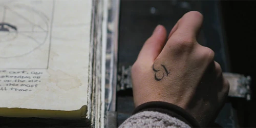 Lena's number of days before her 16th Moon decreases...