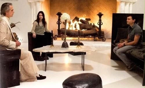 Mason, Lena and Ethan at the Ravenwood Mansion.