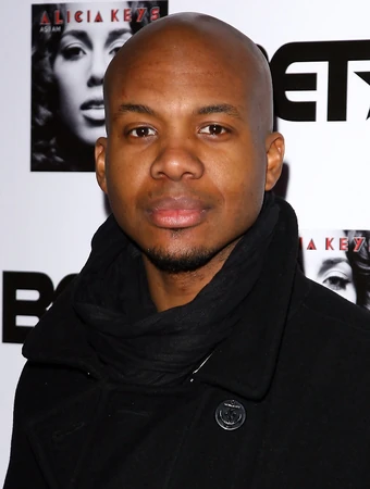 David Leonard Roberts Heroes' Leonard Roberts Says Racism, Ali Larter