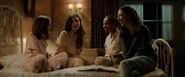 Tierney (Lou Lou Safran), Nancy Philippa Coulthard, Kate (Tayler Buck) and Carol (Grace Fulton) in Annabelle: Creation