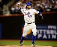 R.A. Dickey wearing the home pinstripe uniform with "Los Mets" on it in 2011.