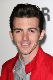 Drake Bell2