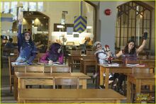 New-descendants-stills-focus-on-auradon-prep-03