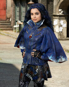 Evie (Disney's Descendants 2)