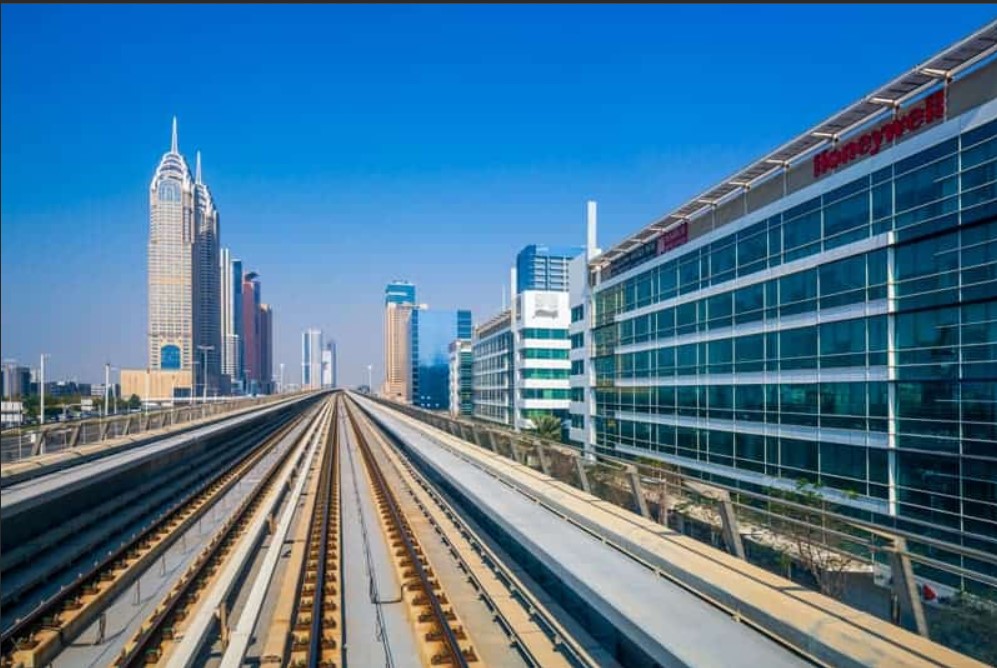 Station dubai. Дубай интернет Сити. Dubai Internet City Metro. Сити центр Дубай. Дубай интернет Сити фото.