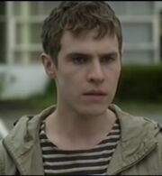 Iain De Caestecker (tvs - The Fades) - Paul