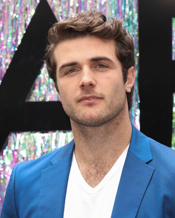 Beau Mirchoff Good Trouble Wiki Fandom
