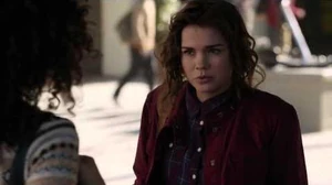 THE_FOSTERS_1x17_Sneak_Peek_1_"Kids_In_the_Hall"_--_Maia_Mitchell,_Sherri_Saum,_Hayden_Byerly