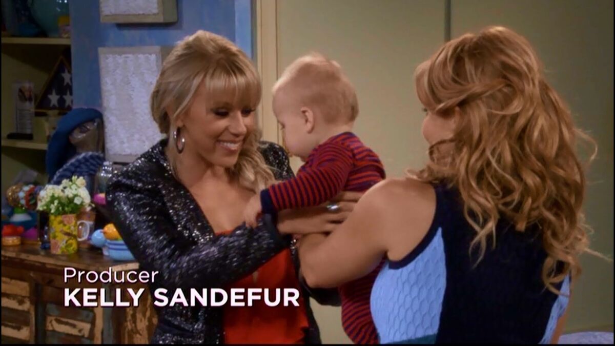 Kelly Sandefur | Fuller House Wikia | Fandom