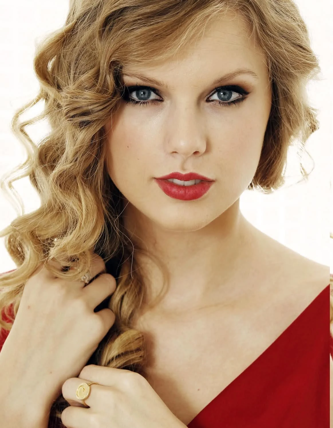 Taylor Swift With Brown Hair The Giver