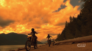 Red Sun Rising – Josephine and Gabriel on motorcycles