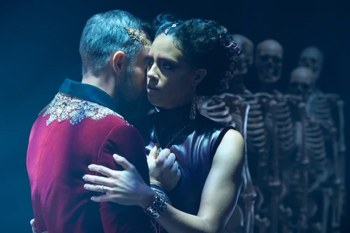 Лицо за стеклом