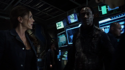 Contents Under Pressure 018 (Jaha and Abby).png