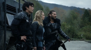 The 100 S4 episode 6 -Bellamy,Roan & Clarke