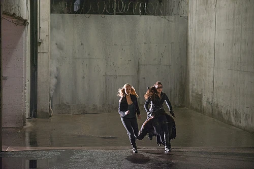 Perverse Instantiation (Part 2) - Lexa and Clarke in the City of Light