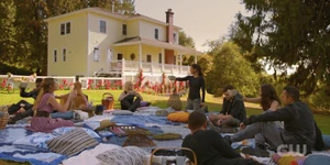 701 Wonkru & SpacekruPicnic.jpeg (207 KB) From the Ashes