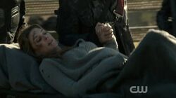 Abby - The-100-Season-2-Episode-16.jpg