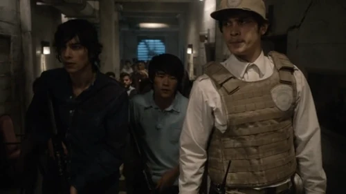 Resurrection - Bellamy leads the delinquents through Mount Weather