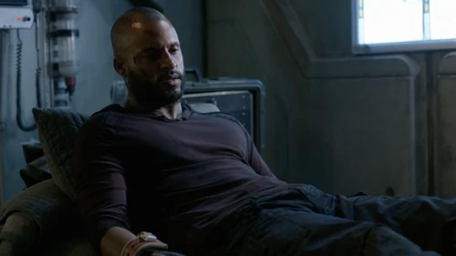 Spacewalker - Lincoln still needs to be restrained through his withdrawal