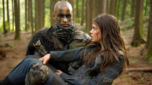 The-100-exclusive-photo-grounder.jpg
