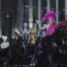 Chariot Costumes The Hunger Games Wiki Fandom