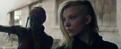 Paylor y Cressida en el hospital del Distrito 8.jpg