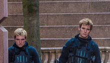 Finnick helping Peeta