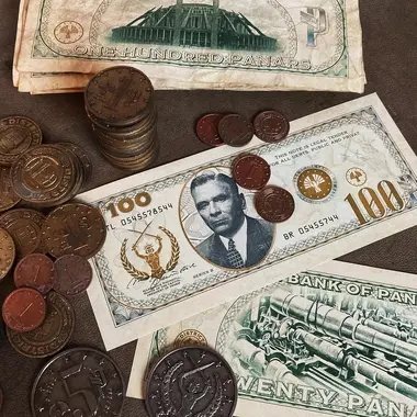 Деньги с его изображением