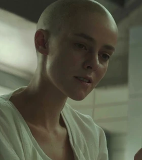 Джоанна в палате Китнисс