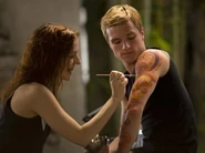 Морфлингистка из шестого учит Пита маскировке