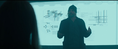 Haymitch en la Sala de Mando.png
