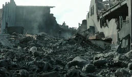 Китнисс на руинах Двенадцатого