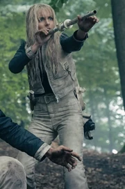 Maysilee and her blowgun.