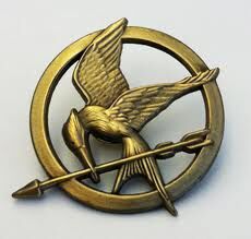 Pin’s broche Hunger Games bronze Geai moqueur