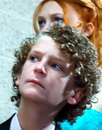 Брек (д. 4) за спиной Лисы