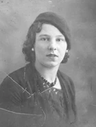 A young Violet Kray, c. 1930s.