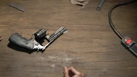 TLOU2-revolver-ellie2