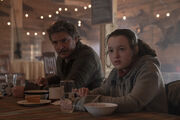 S1 E6 Joel and Ellie eating