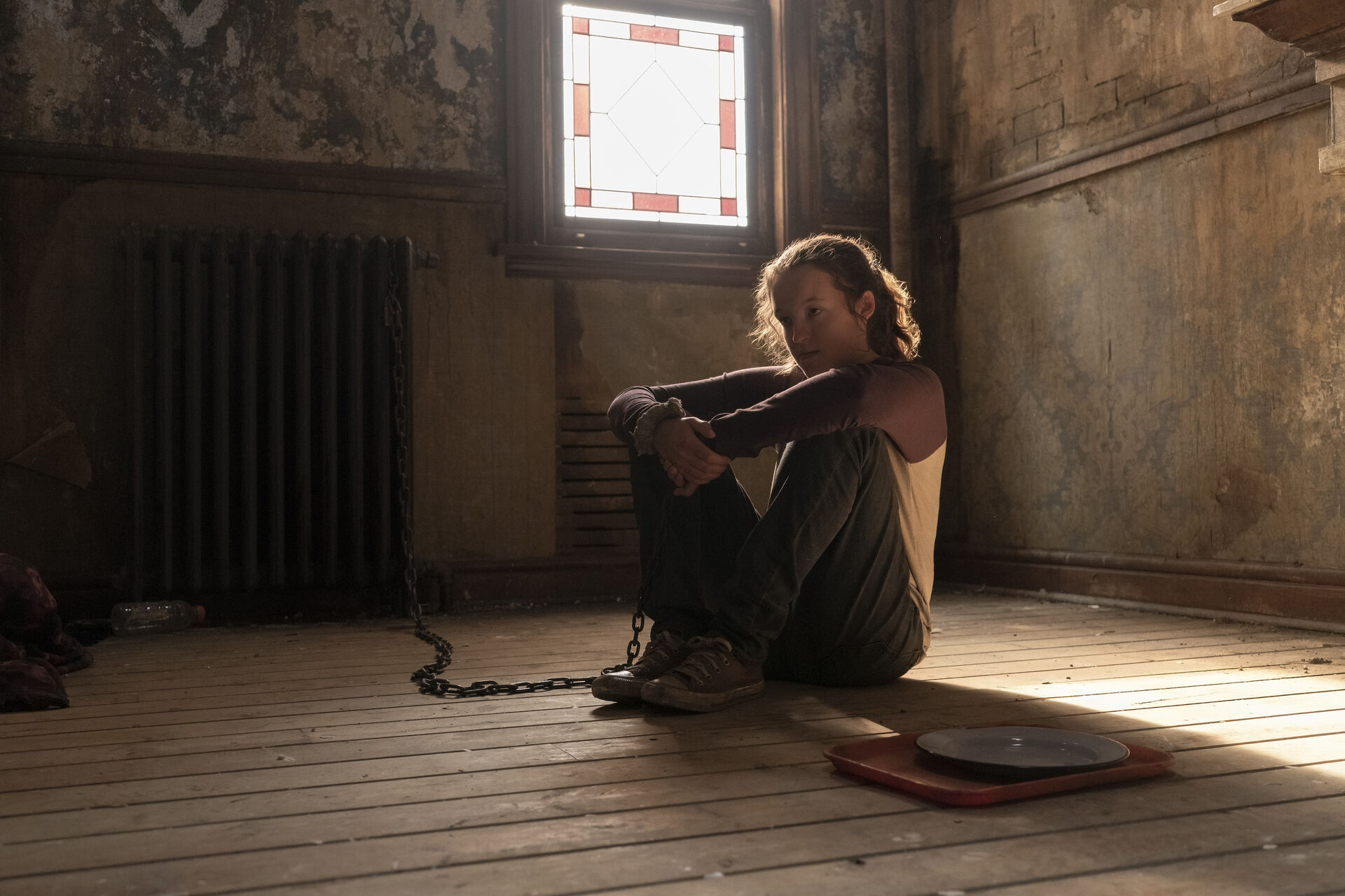 How Old Is Ellie In HBO's 'The Last Of Us?' When Ellie Was Born, Explained