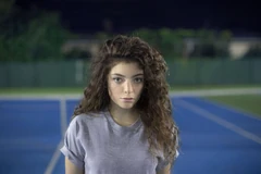 Pure Heroine - Photoshoot 5.jpeg (148 KB)