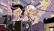 S1E22A Air guitar jamming.png (2.28 MB)