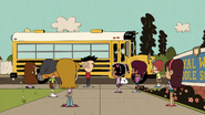 S5E09A The bus arrives