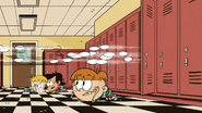S6E26A Eggs shooting out from the locker