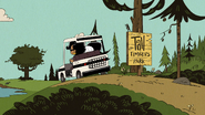 S5E25B The caddy drives into Tall Timbers Park